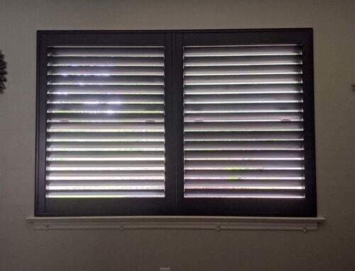 A Winter Home That Photographs Better: Plantation Shutters for the ‘Cozy Content’ Season